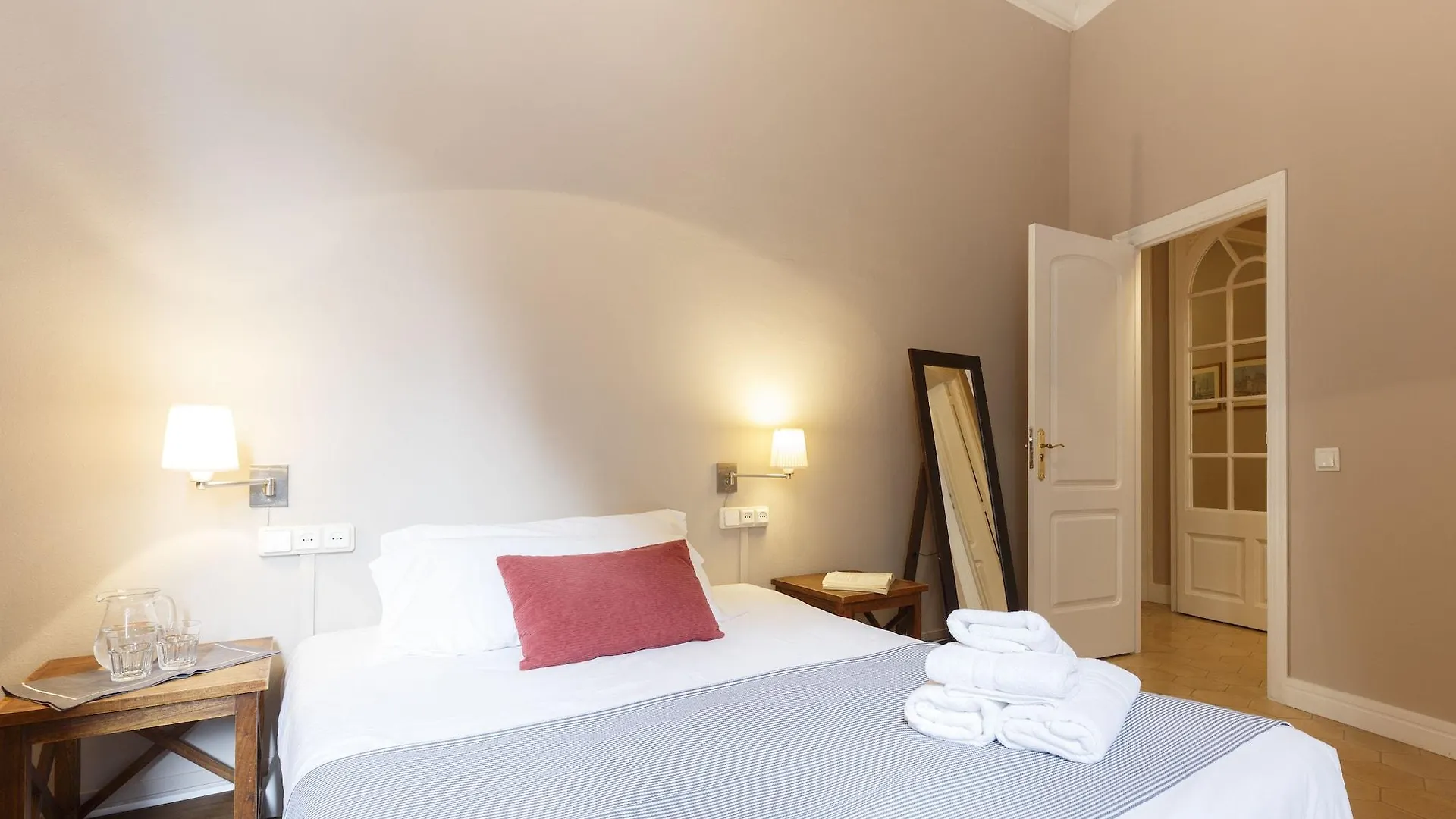 Lejlighed Ainb B&B Born-Via Laietana Barcelona Spanien