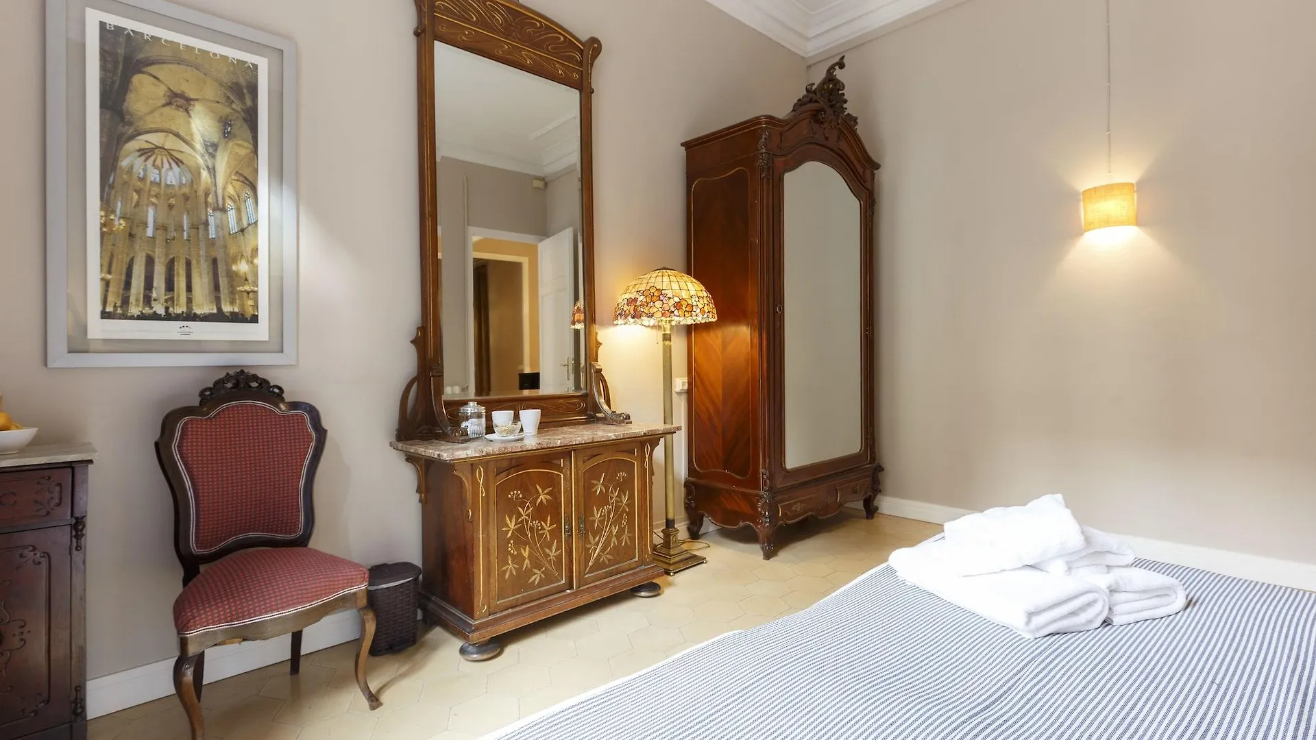 Ainb B&B Born-Via Laietana Barcelona 0*,